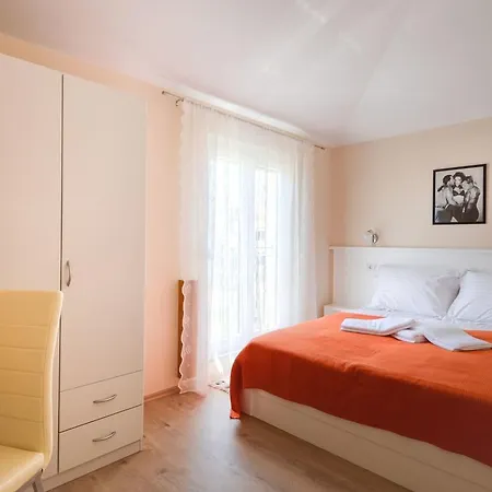 Apartment Splendid In With Swimming Pool *