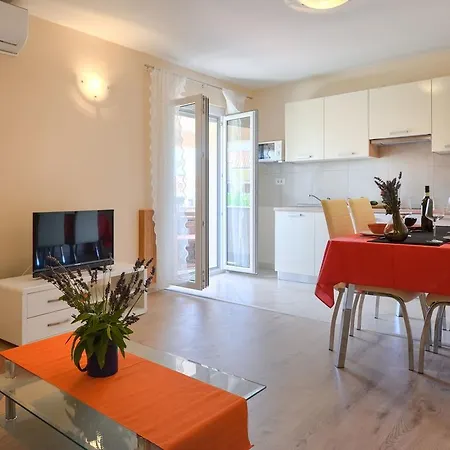 Apartment Splendid In With Swimming Pool